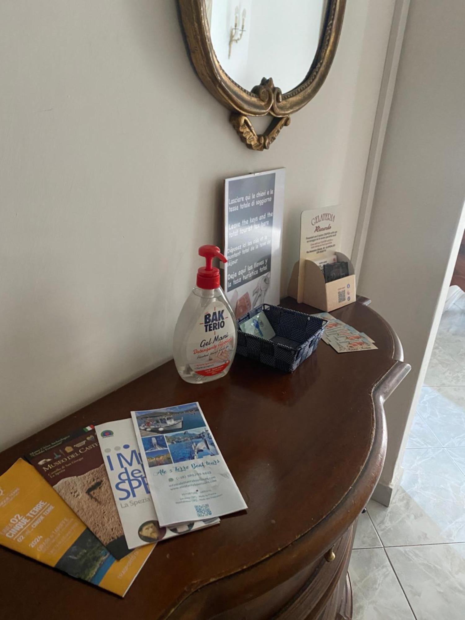 Maison Marisa Apartment Специя Екстериор снимка
